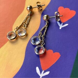 Vintage Avon Crystal Droplets goldtone dangle earrings